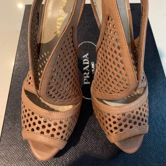 Prada Nude Pumps - Picture 4 of 7